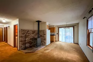 359 Wells Dr, Cave Junction, OR 97523 - Photo 4