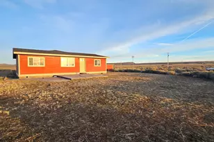 46864 Tucker Rd, Christmas Valley, OR 97641 - Photo 6