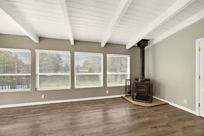 525 Barnes Avenue, Medford, OR 97504 - Photo 16