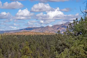 5745 NW Homestead Way, Redmond, OR 97756 - Photo 2