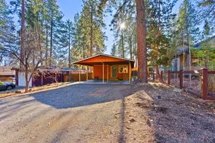 1505 NW Jacksonville Ave, Bend, OR 97703 - Photo 2