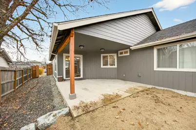 1870 SW Mistybrook Drive, Grants Pass, OR 97527 - Photo 18