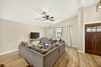 1870 SW Mistybrook Drive, Grants Pass, OR 97527 - Photo 8