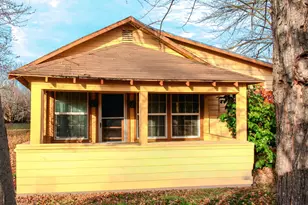 1975 Spring St, Medford, OR 97504 - Photo 1