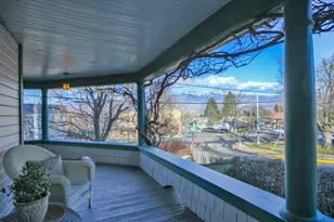 19 Gresham St, Ashland, OR 97520 - Photo 4