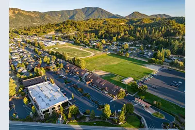 1879 Williams Highway, Grants Pass, OR 97527 - Photo 6