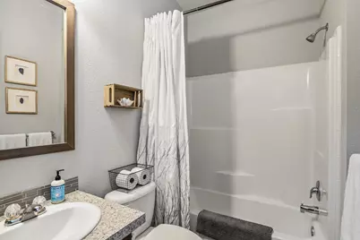 19930 Limelight Drive #421, Bend, OR 97702 - Photo 6