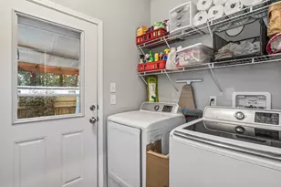 19930 Limelight Dr, Bend, OR 97702 - Photo 16