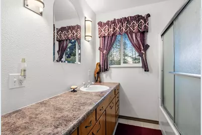 1627 Southgate Way, Grants Pass, OR 97527 - Photo 24