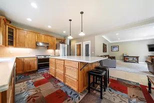 4584 Wolf Run Dr, Medford, OR 97504 - Photo 10