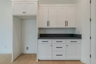 210 Bogey Ln, Eagle Point, OR 97524 - Photo 10