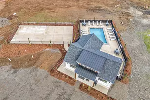 210 Bogey Ln, Eagle Point, OR 97524 - Photo 40