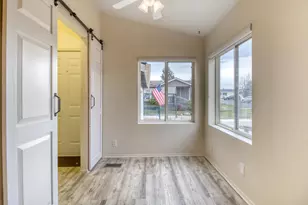 1188 NE 27th St, Bend, OR 97701 - Photo 10