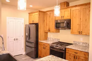 237 Willow Way, Talent, OR 97540 - Photo 6