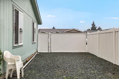 366 Marian Avenue # 39, Central Point, OR 97502 - Photo 38