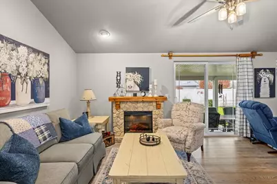 366 Marian Avenue # 39, Central Point, OR 97502 - Photo 20