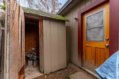 1848 Cloverlawn Drive, Grants Pass, OR 97527 - Photo 34