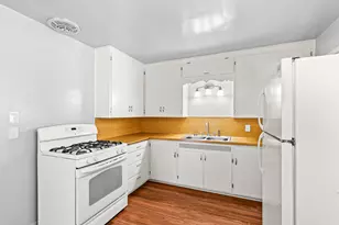 641 S Ivy St, Medford, OR 97501 - Photo 10