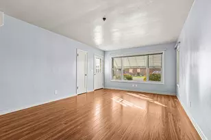 641 S Ivy St, Medford, OR 97501 - Photo 6