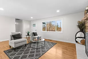 885 Mountain View Dr, Eagle Point, OR 97524 - Photo 8