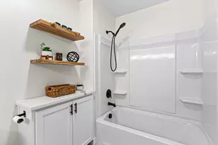 885 Mountain View Dr, Eagle Point, OR 97524 - Photo 28