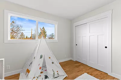 885 Mountain View Drive, Eagle Point, OR 97524 - Photo 24