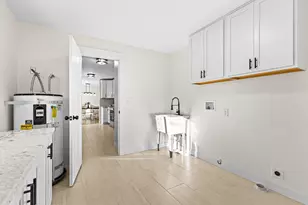 885 Mountain View Dr, Eagle Point, OR 97524 - Photo 34