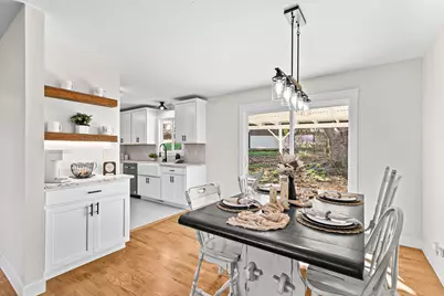 885 Mountain View Drive, Eagle Point, OR 97524 - Photo 18