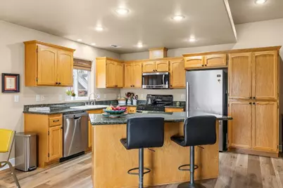 1141 Brookdale Avenue, Medford, OR 97504 - Photo 12