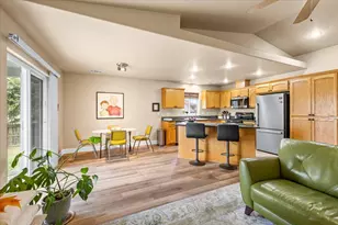 1141 Brookdale Ave, Medford, OR 97504 - Photo 10