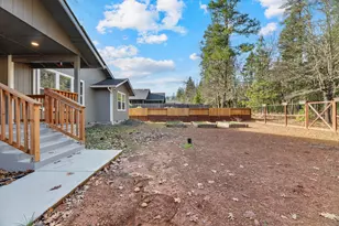 371 Cedar Ridge Dr, Cave Junction, OR 97523 - Photo 30