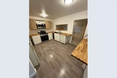 1208 Martin Street, Klamath Falls, OR 97601 - Photo 4