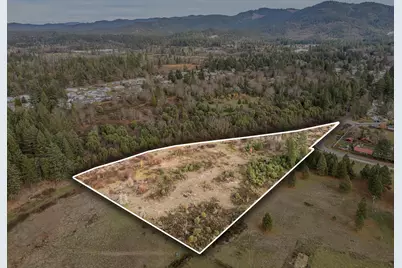 620 W River Street, Cave Junction, OR 97523 - Photo 1