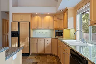 58008 Bunker Ln, Sunriver, OR 97707 - Photo 14