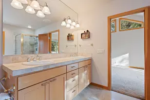 58008 Bunker Ln, Sunriver, OR 97707 - Photo 18