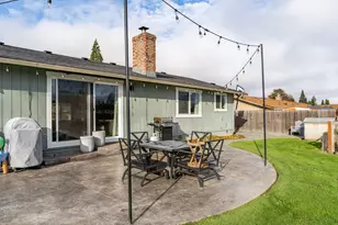 1949 Haviland Dr, Grants Pass, OR 97527 - Photo 30