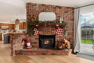 1949 Haviland Dr, Grants Pass, OR 97527 - Photo 14