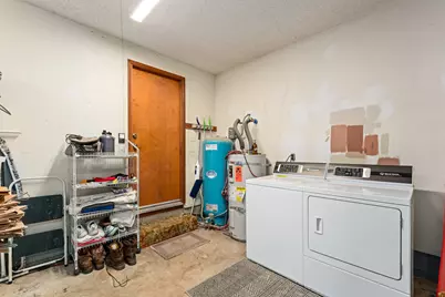 1949 Haviland Drive, Grants Pass, OR 97527 - Photo 28