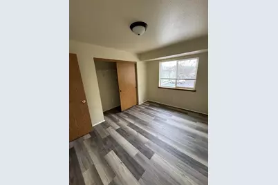 517 Western Avenue #17-20, Medford, OR 97501 - Photo 8