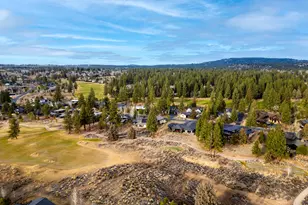 61547 Hosmer Lake Dr, Bend, OR 97702 - Photo 46