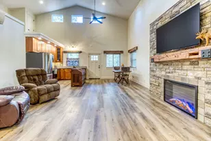 52624 Sunrise Blvd, La Pine, OR 97739 - Photo 8