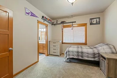 3864 Crystal Springs Drive, Medford, OR 97504 - Photo 24