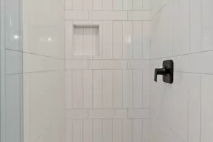 1185 NW Singleton Pl, Bend, OR 97703 - Photo 16