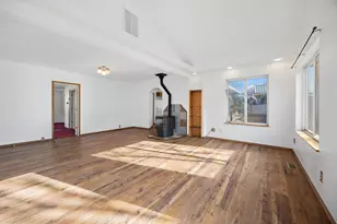 1821 Lancaster Ave, Klamath Falls, OR 97601 - Photo 4