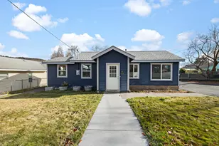1821 Lancaster Ave, Klamath Falls, OR 97601 - Photo 2