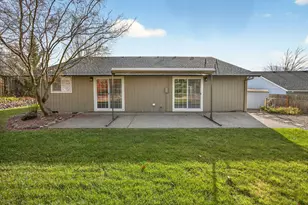 577 C St, Phoenix, OR 97535 - Photo 38