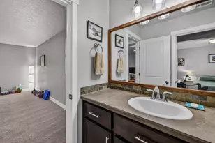 63348 Lamoine Ln, Bend, OR 97701 - Photo 22