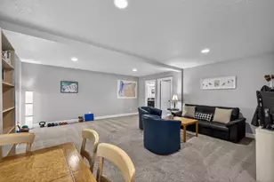 63348 Lamoine Ln, Bend, OR 97701 - Photo 16