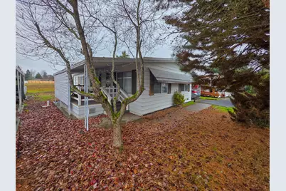 989 Roguelea Lane, Grants Pass, OR 97526 - Photo 2