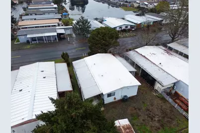 989 Roguelea Lane, Grants Pass, OR 97526 - Photo 16